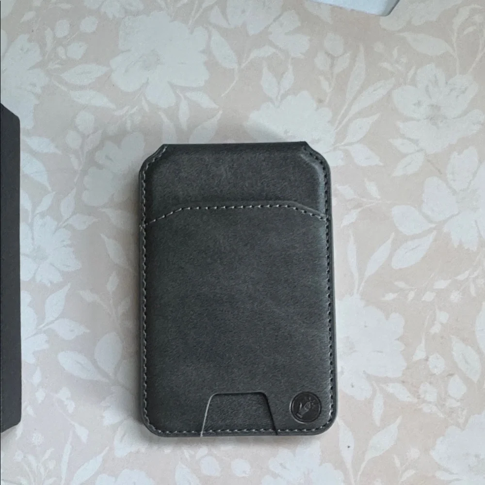 Brodio Dr Spank Bank Magnetic Phone Wallet - Grey